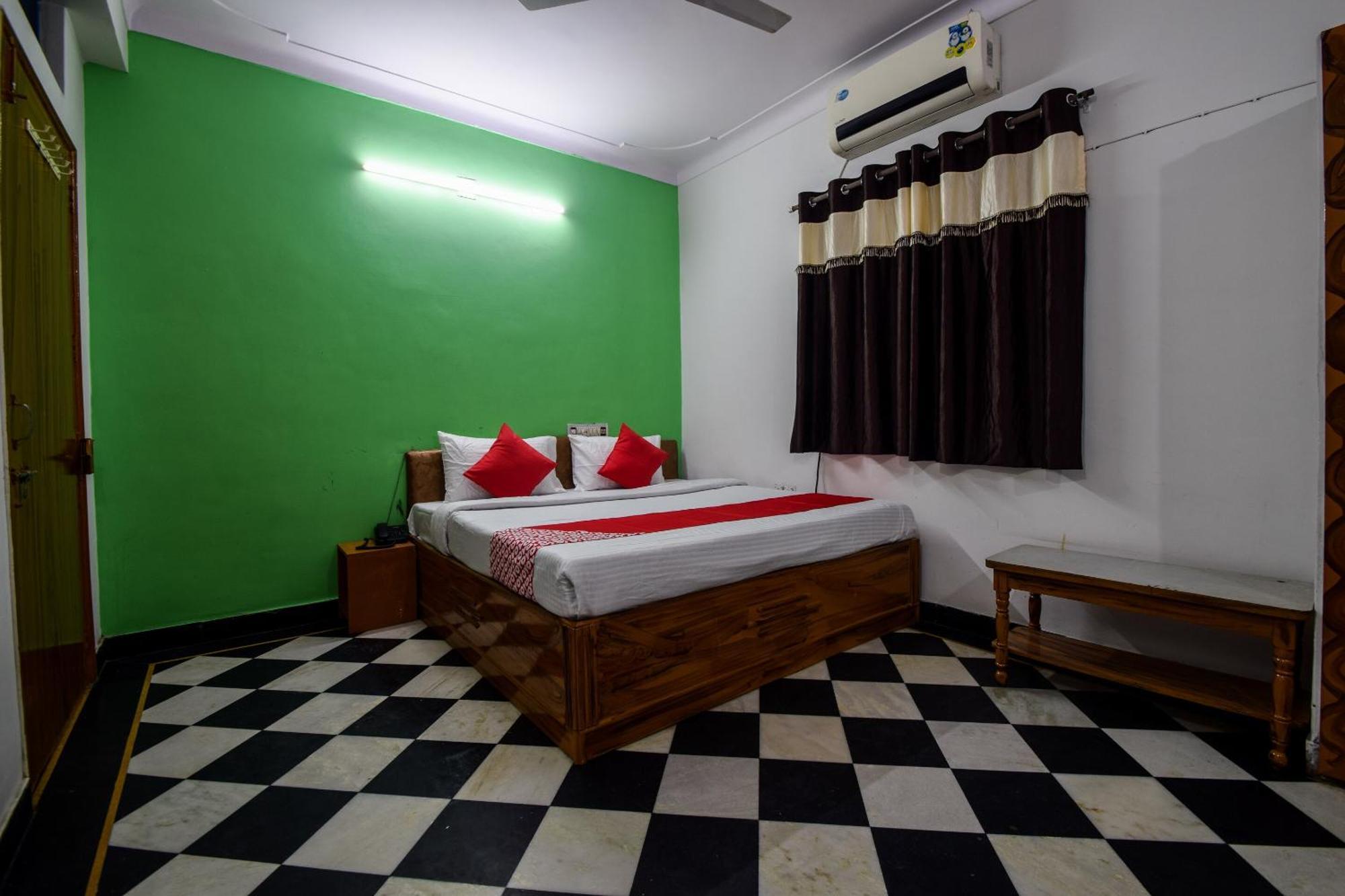 Hotel O Vip Удайпур Екстериор снимка